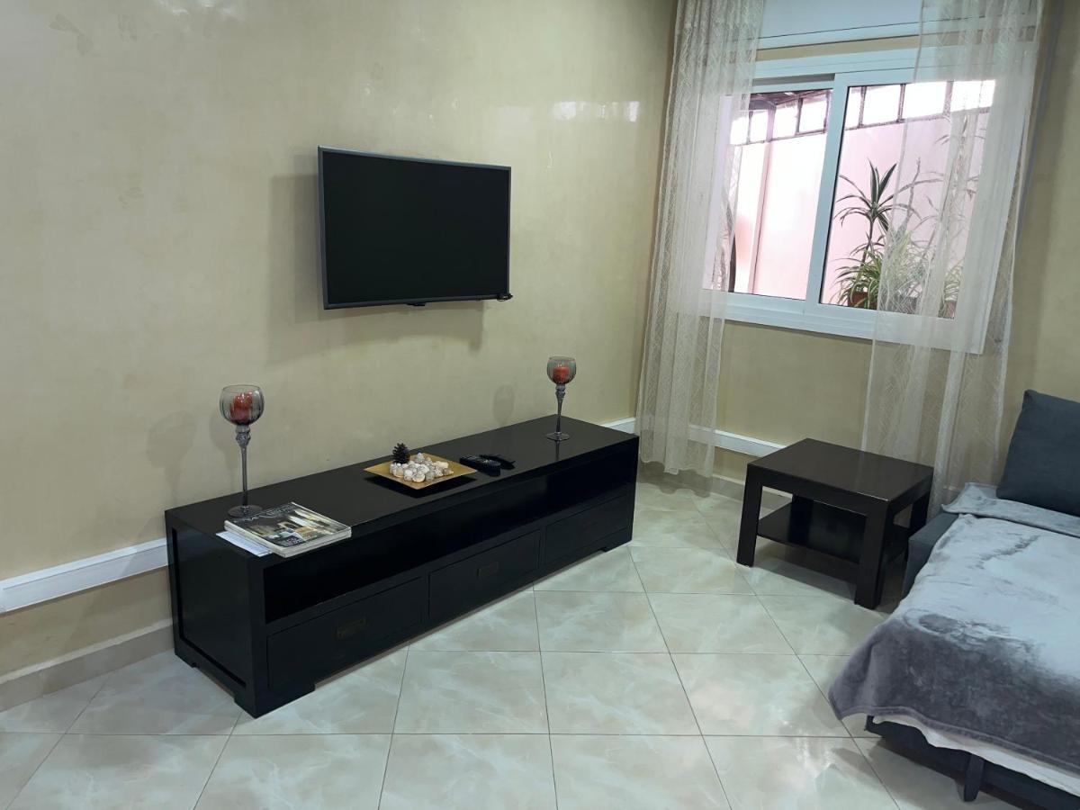 Appartement Elegant Et Climatise Au Centre Avec Terrasse - Proche Plage Et Attractions ! طنجة المظهر الخارجي الصورة